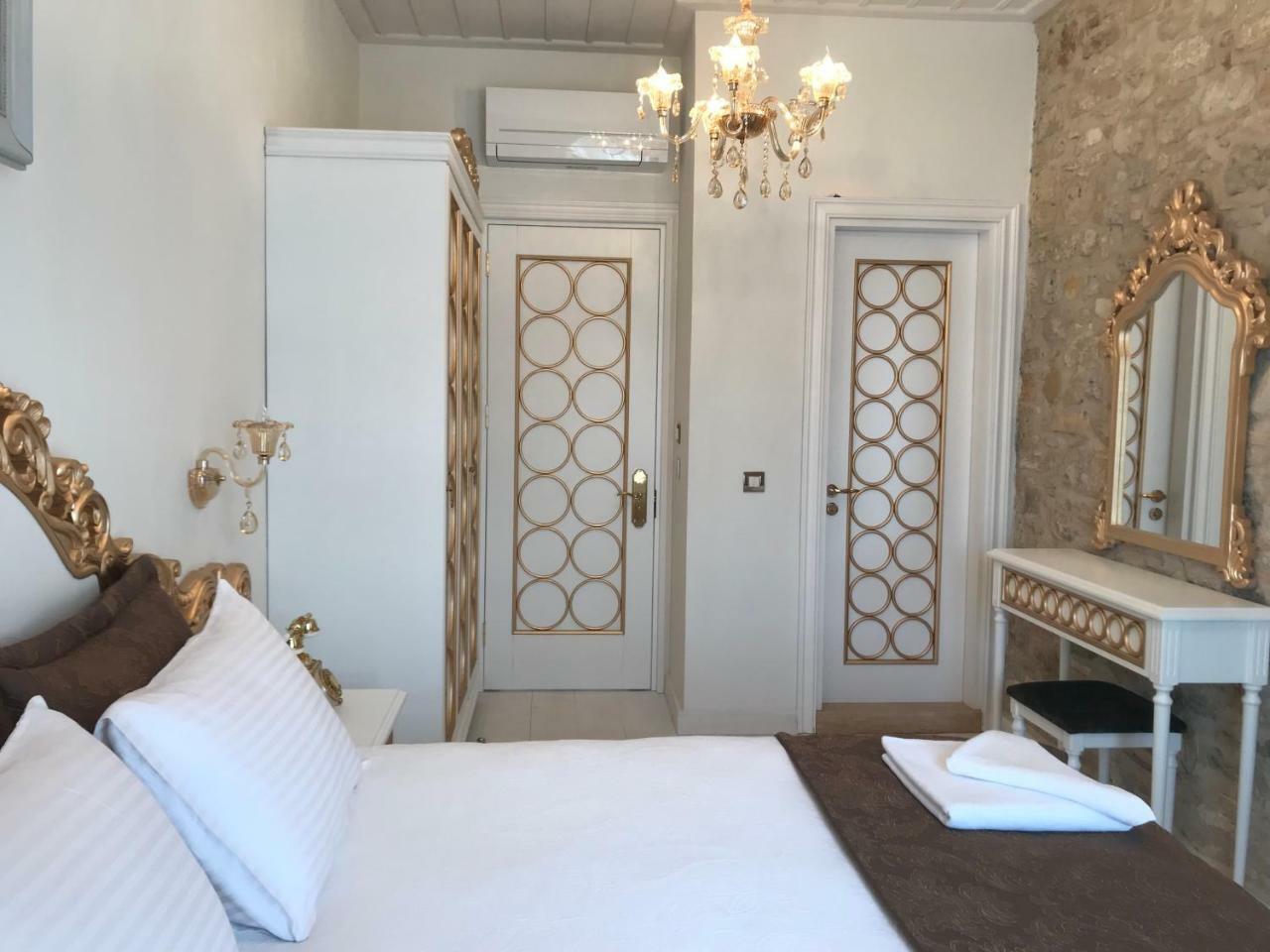 Laledan Hotel Çeşme Exteriör bild