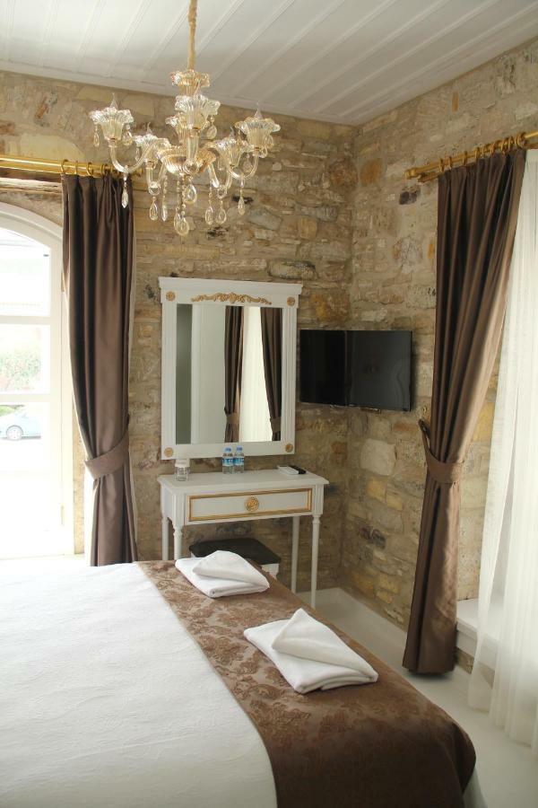 Laledan Hotel Çeşme Exteriör bild