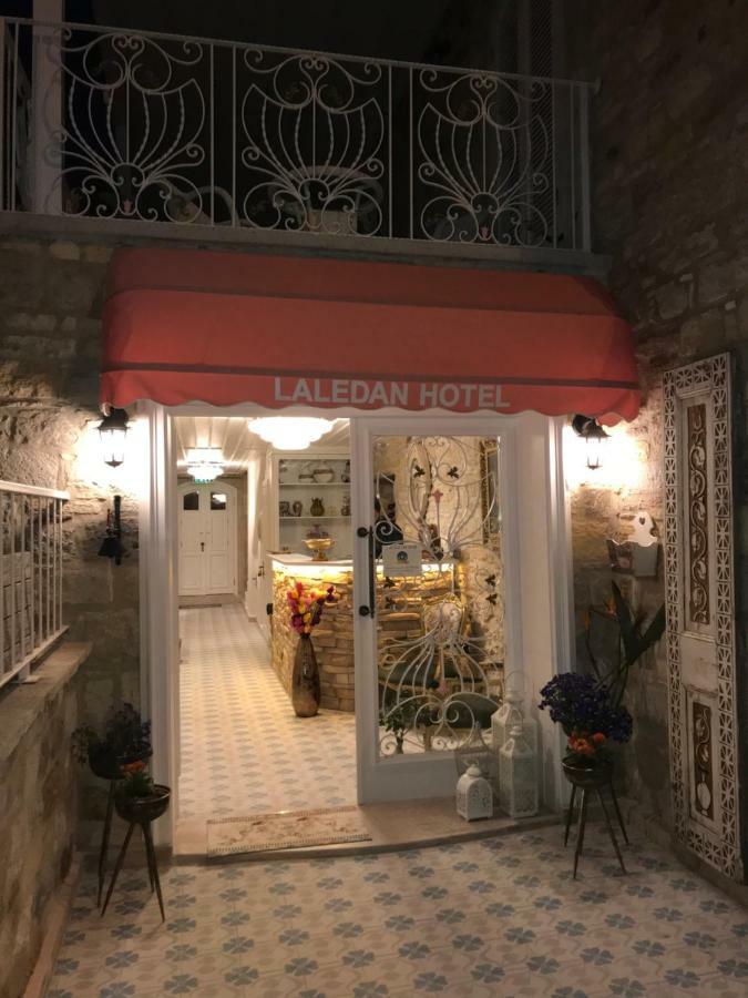 Laledan Hotel Çeşme Exteriör bild